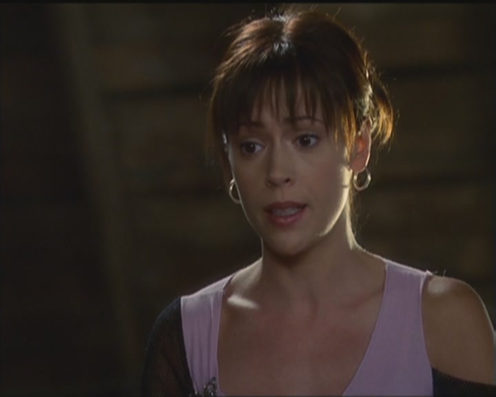 Charmed-Online_dot_net-5x03HappelyEverAfter0358.jpg
