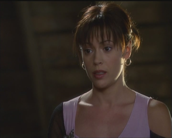 Charmed-Online_dot_net-5x03HappelyEverAfter0373.jpg