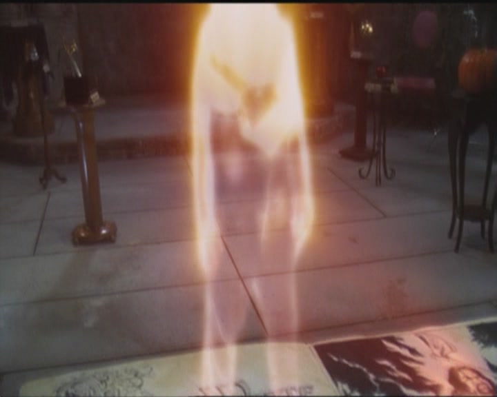 Charmed-Online_dot_net-5x03HappelyEverAfter0423.jpg