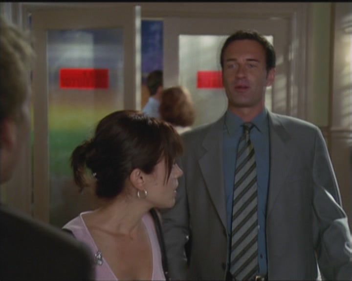 Charmed-Online_dot_net-5x03HappelyEverAfter0500.jpg