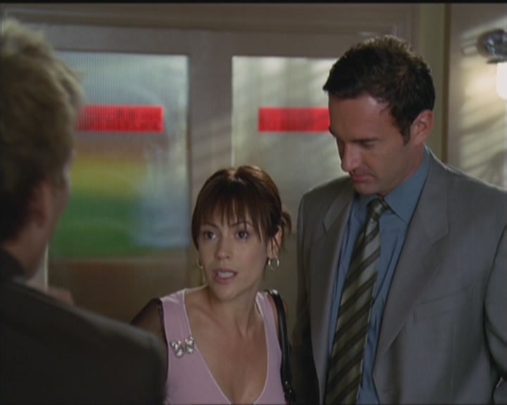 Charmed-Online_dot_net-5x03HappelyEverAfter0509.jpg