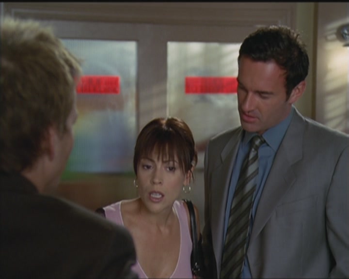 Charmed-Online_dot_net-5x03HappelyEverAfter0517.jpg