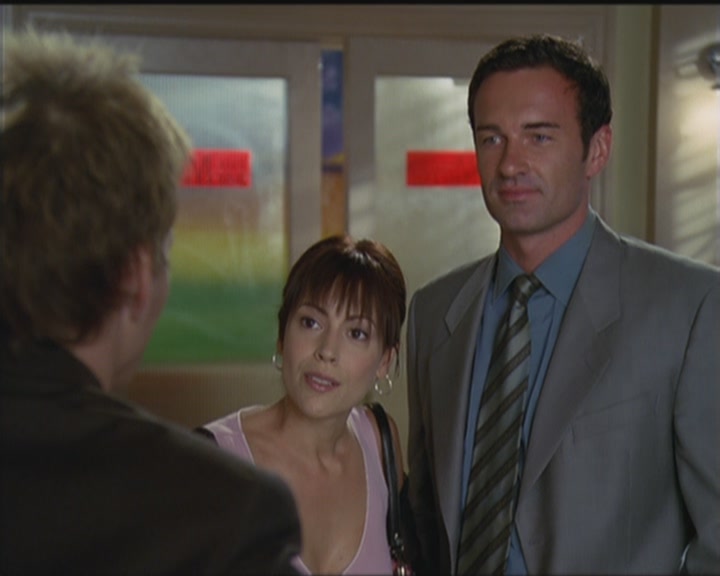 Charmed-Online_dot_net-5x03HappelyEverAfter0524.jpg