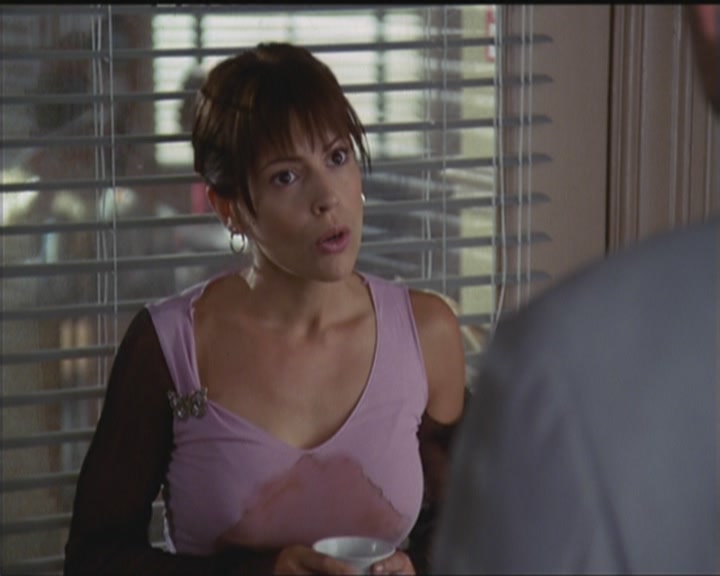Charmed-Online_dot_net-5x03HappelyEverAfter0539.jpg