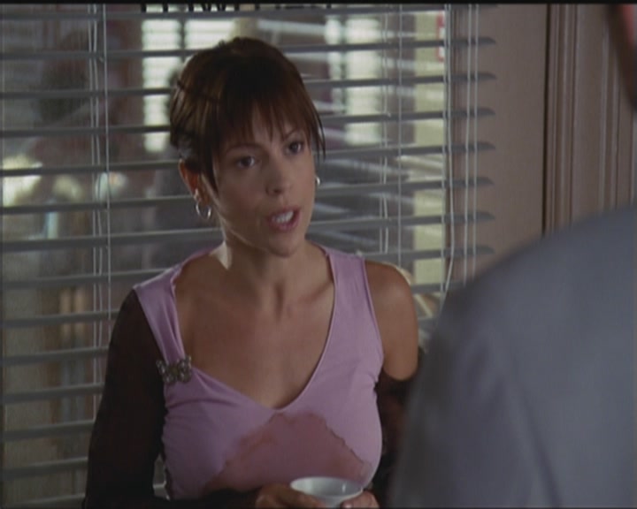 Charmed-Online_dot_net-5x03HappelyEverAfter0542.jpg