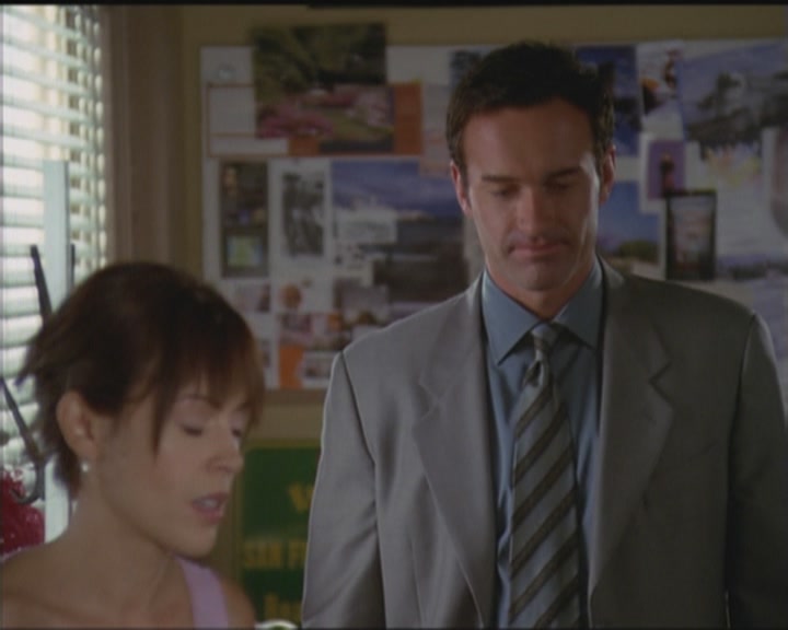 Charmed-Online_dot_net-5x03HappelyEverAfter0557.jpg