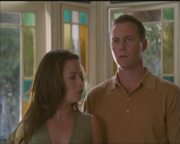 Charmed-Online_dot_net-5x03HappelyEverAfter0656.jpg