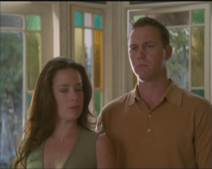 Charmed-Online_dot_net-5x03HappelyEverAfter0657.jpg