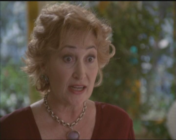 Charmed-Online_dot_net-5x03HappelyEverAfter0698.jpg