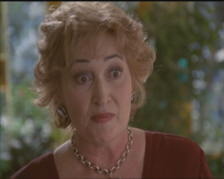 Charmed-Online_dot_net-5x03HappelyEverAfter0711.jpg