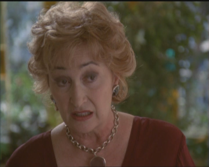 Charmed-Online_dot_net-5x03HappelyEverAfter0713.jpg