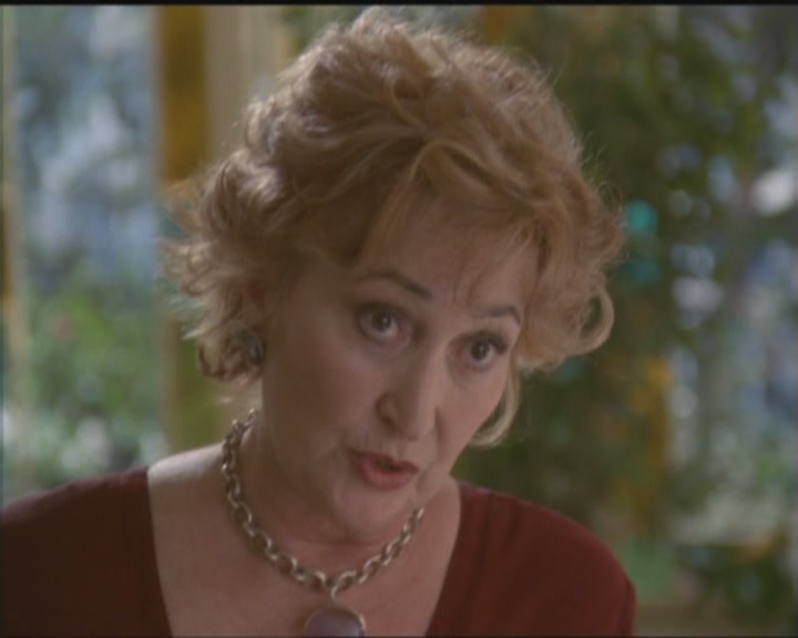 Charmed-Online_dot_net-5x03HappelyEverAfter0715.jpg
