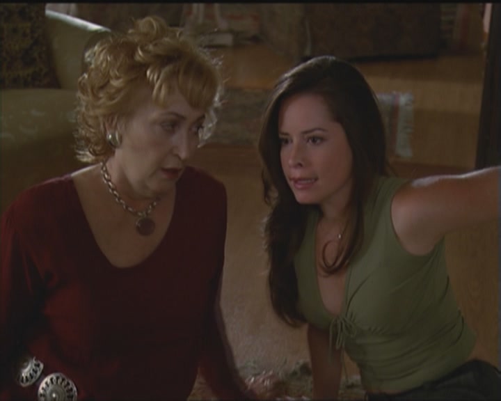 Charmed-Online_dot_net-5x03HappelyEverAfter0794.jpg