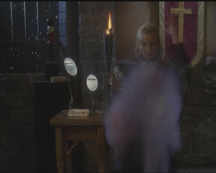 Charmed-Online_dot_net-5x03HappelyEverAfter0814.jpg