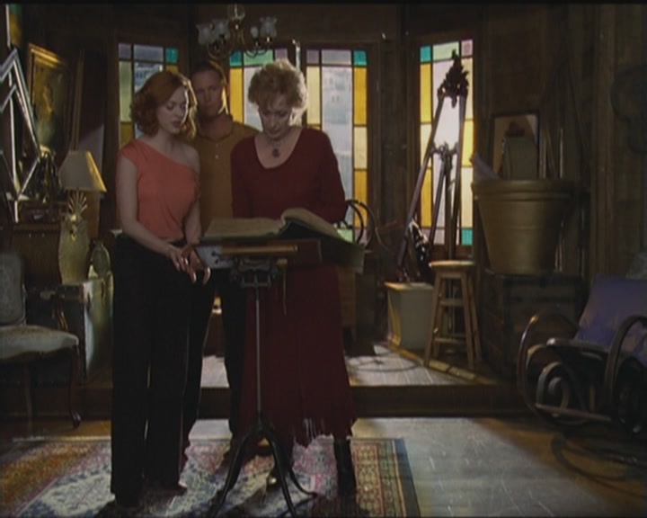 Charmed-Online_dot_net-5x03HappelyEverAfter0837.jpg