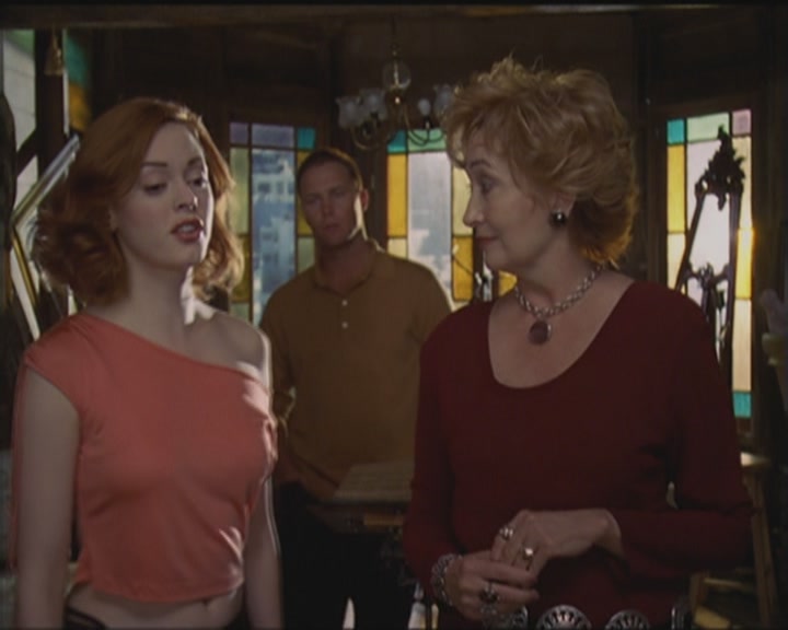 Charmed-Online_dot_net-5x03HappelyEverAfter0860.jpg
