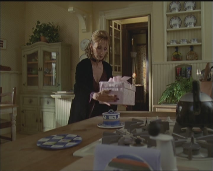 Charmed-Online_dot_net-5x03HappelyEverAfter0878.jpg
