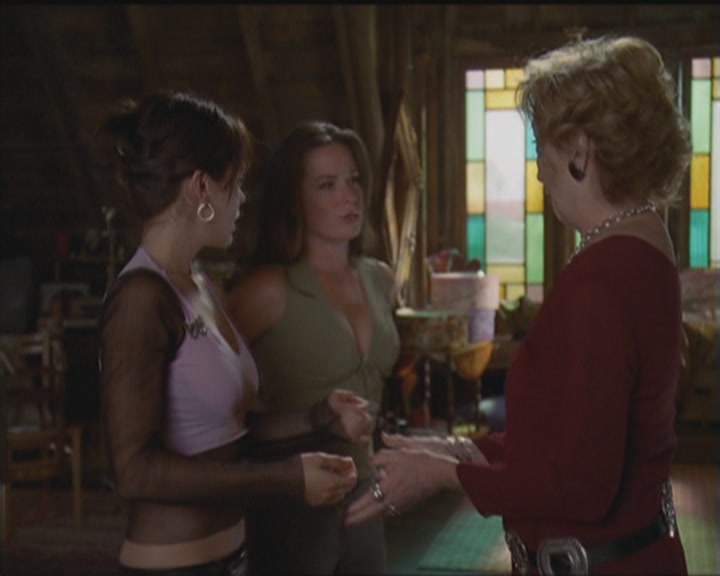 Charmed-Online_dot_net-5x03HappelyEverAfter0936.jpg