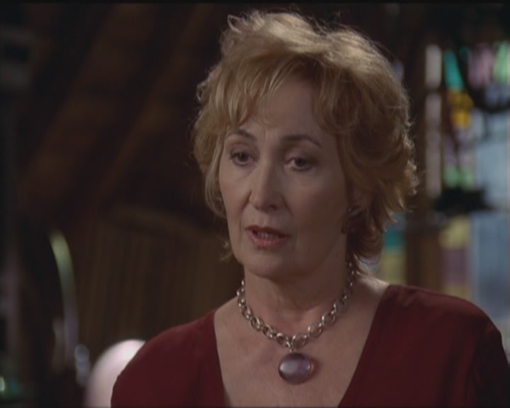 Charmed-Online_dot_net-5x03HappelyEverAfter0949.jpg