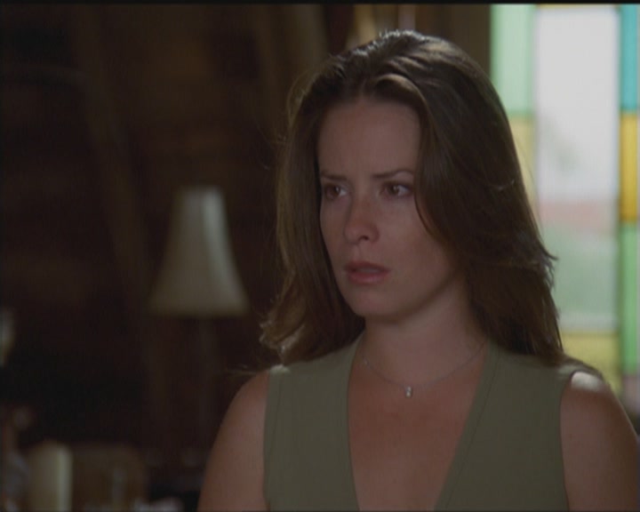 Charmed-Online_dot_net-5x03HappelyEverAfter0953.jpg