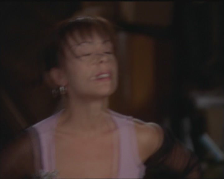 Charmed-Online_dot_net-5x03HappelyEverAfter0954.jpg