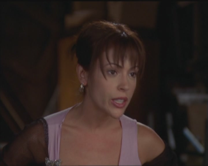 Charmed-Online_dot_net-5x03HappelyEverAfter0955.jpg