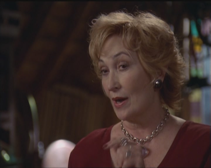 Charmed-Online_dot_net-5x03HappelyEverAfter0961.jpg