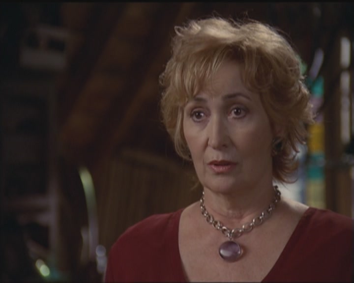 Charmed-Online_dot_net-5x03HappelyEverAfter1002.jpg