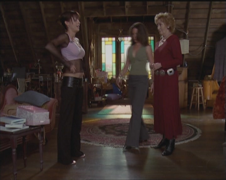 Charmed-Online_dot_net-5x03HappelyEverAfter1004.jpg