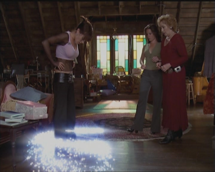 Charmed-Online_dot_net-5x03HappelyEverAfter1010.jpg