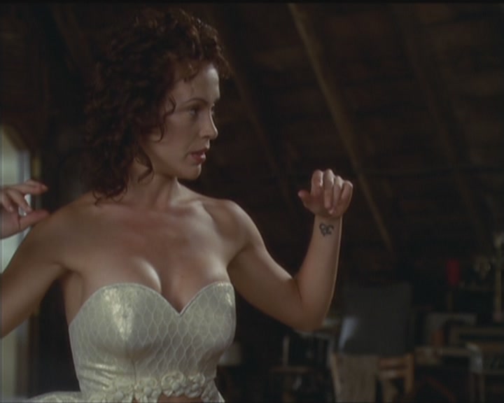Charmed-Online_dot_net-5x03HappelyEverAfter1018.jpg