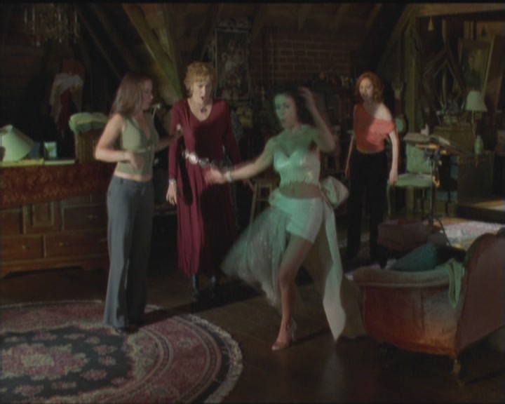 Charmed-Online_dot_net-5x03HappelyEverAfter1022.jpg