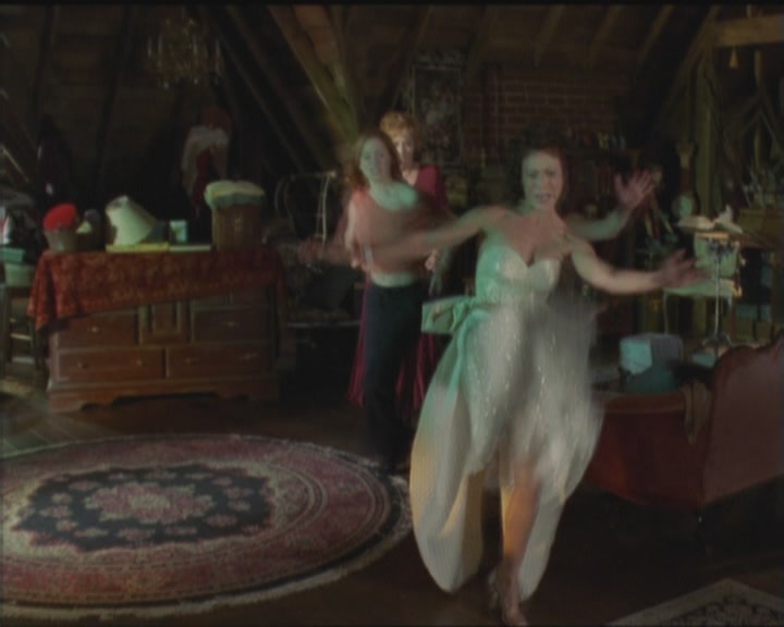 Charmed-Online_dot_net-5x03HappelyEverAfter1024.jpg