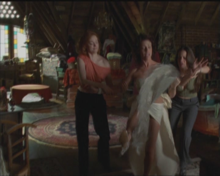 Charmed-Online_dot_net-5x03HappelyEverAfter1026.jpg