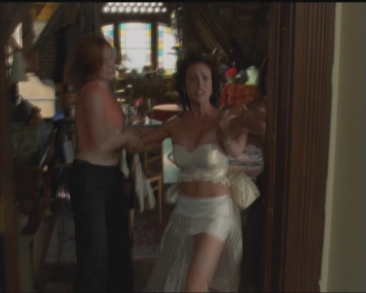 Charmed-Online_dot_net-5x03HappelyEverAfter1029.jpg