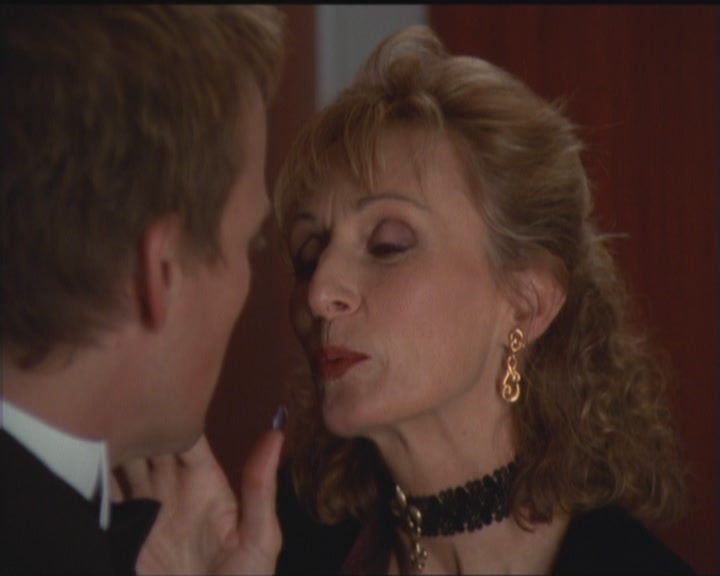 Charmed-Online_dot_net-5x03HappelyEverAfter1088.jpg Charmed-Online_dot_net-5x03HappelyEverAfter1088.jpg