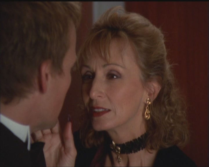 Charmed-Online_dot_net-5x03HappelyEverAfter1089.jpg