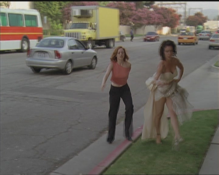 Charmed-Online_dot_net-5x03HappelyEverAfter1113.jpg