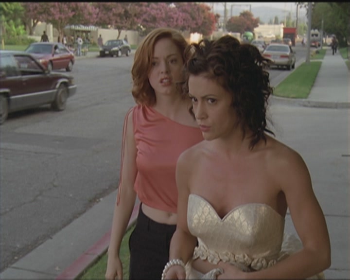 Charmed-Online_dot_net-5x03HappelyEverAfter1122.jpg