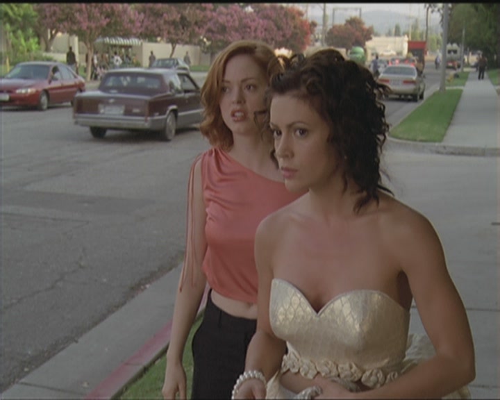 Charmed-Online_dot_net-5x03HappelyEverAfter1123.jpg