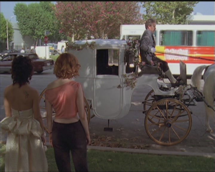 Charmed-Online_dot_net-5x03HappelyEverAfter1131.jpg