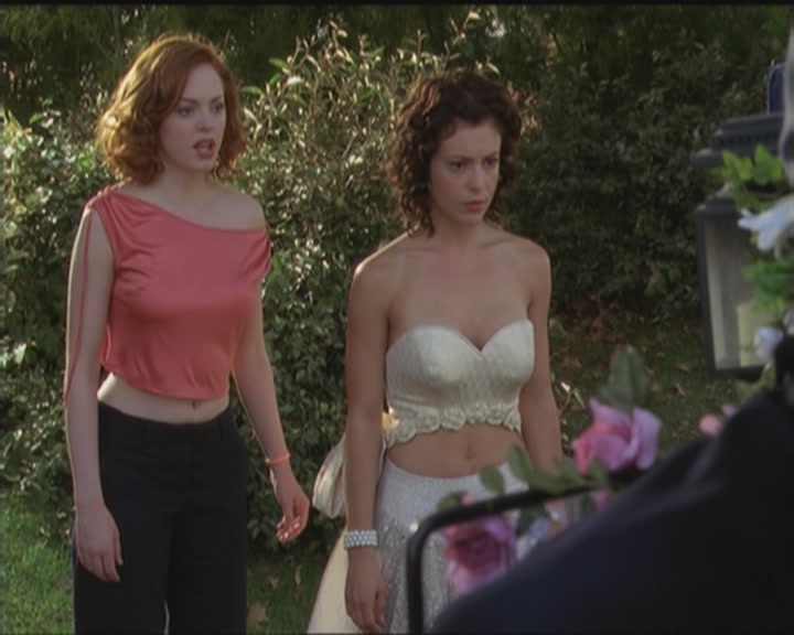 Charmed-Online_dot_net-5x03HappelyEverAfter1148.jpg