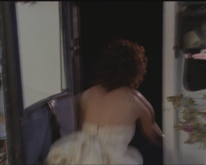 Charmed-Online_dot_net-5x03HappelyEverAfter1153.jpg