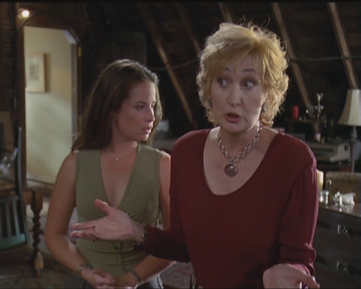 Charmed-Online_dot_net-5x03HappelyEverAfter1230.jpg