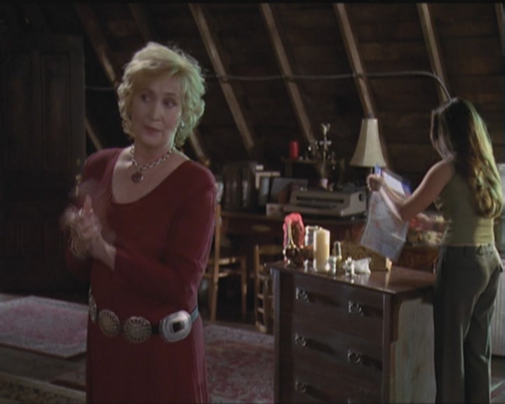 Charmed-Online_dot_net-5x03HappelyEverAfter1239.jpg