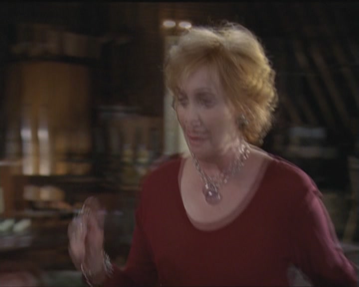 Charmed-Online_dot_net-5x03HappelyEverAfter1241.jpg