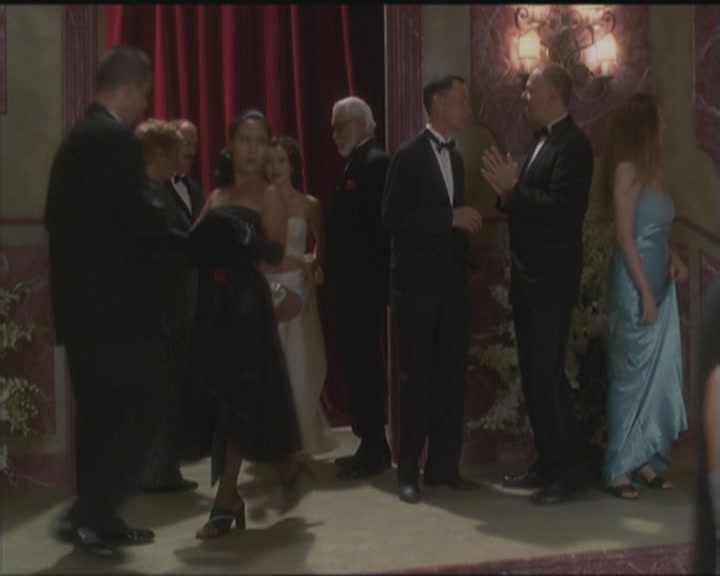 Charmed-Online_dot_net-5x03HappelyEverAfter1308.jpg