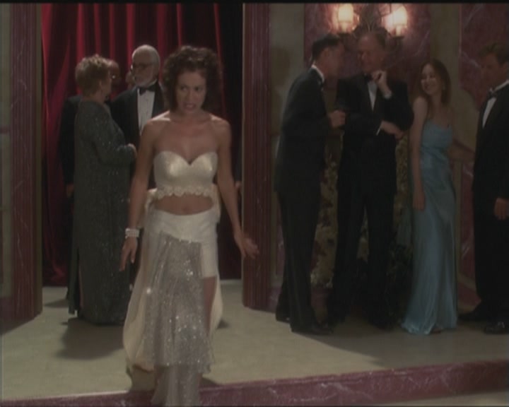 Charmed-Online_dot_net-5x03HappelyEverAfter1319.jpg