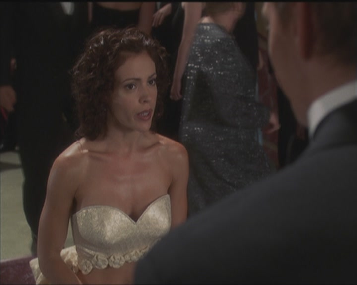 Charmed-Online_dot_net-5x03HappelyEverAfter1336.jpg