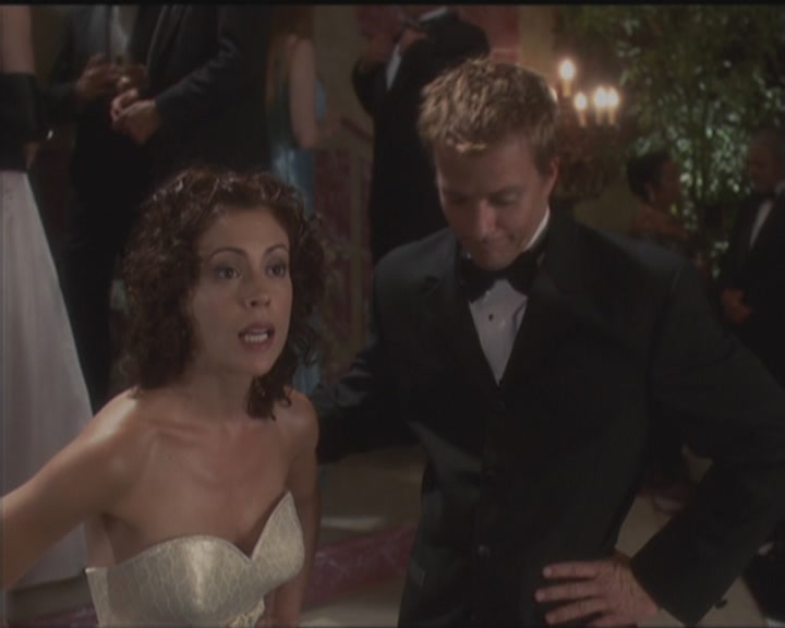 Charmed-Online_dot_net-5x03HappelyEverAfter1356.jpg